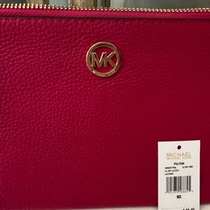 Michael Kors large wristlet/clutch